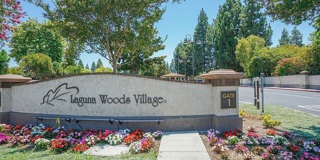 3 Via Castilla U, Laguna Woods, CA 92637