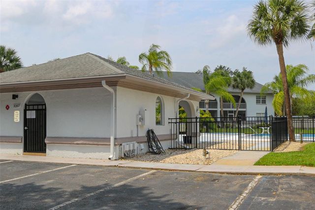 3203 LANDMARK DRIVE 2202, Clearwater, FL 33761