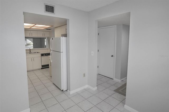3203 LANDMARK DRIVE 2202, Clearwater, FL 33761