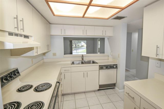 3203 LANDMARK DRIVE 2202, Clearwater, FL 33761