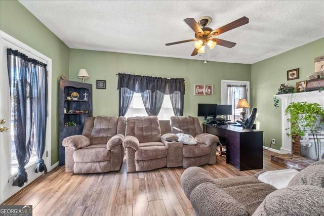 2930 Dallas Street NW, Kennesaw, GA 30144