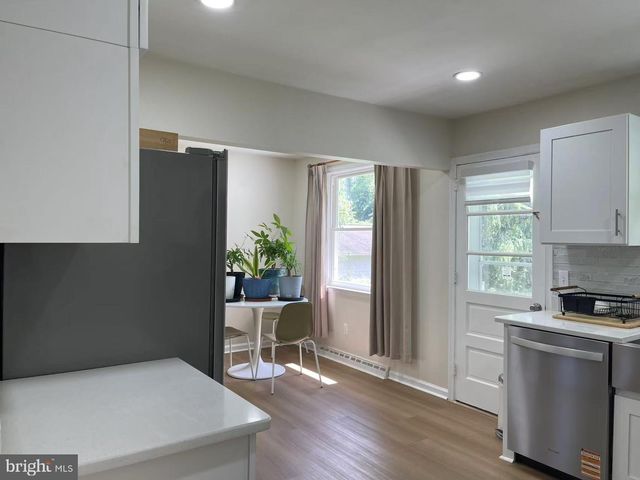 1019 HOWELLVILLE RD, Berwyn, PA 19312