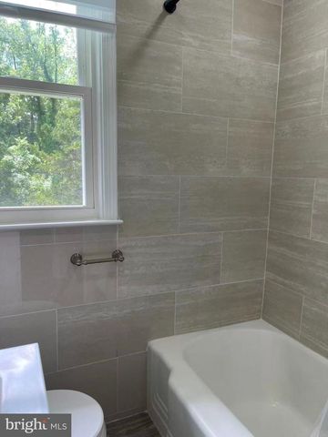 1019 HOWELLVILLE RD, Berwyn, PA 19312