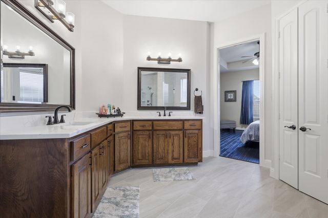 212 Matthew Avenue, Denton, TX 76210