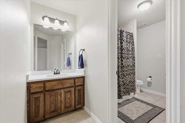 212 Matthew Avenue, Denton, TX 76210