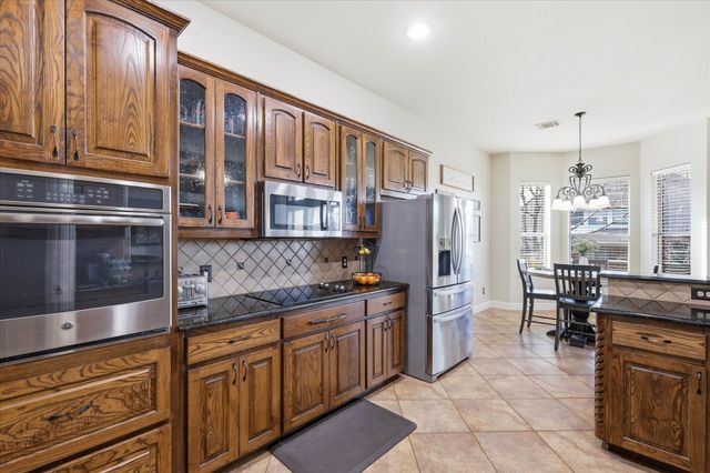 212 Matthew Avenue, Denton, TX 76210