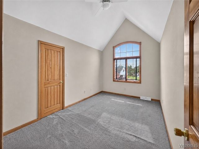 123 Ashwood Lane, Orchard Park, NY 14127