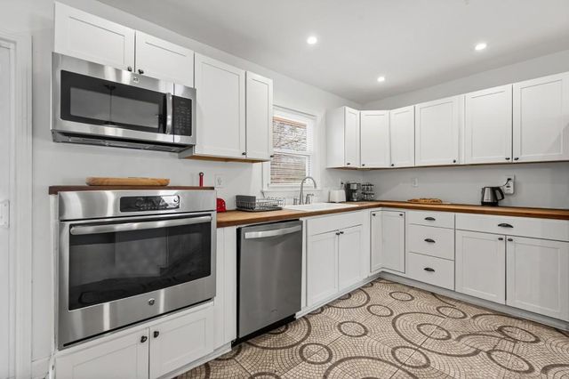 414 Charles Place, Roswell, GA 30075