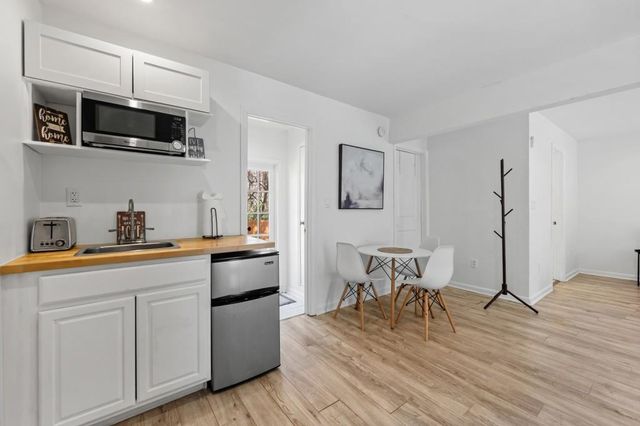 414 Charles Place, Roswell, GA 30075