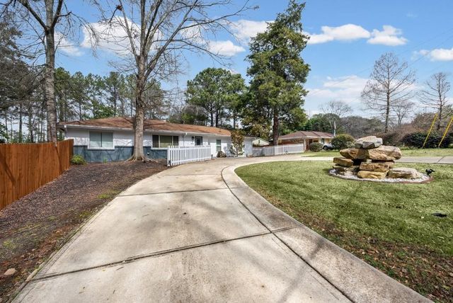 414 Charles Place, Roswell, GA 30075