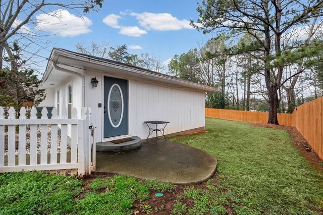 414 Charles Place, Roswell, GA 30075