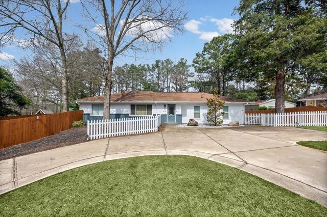 414 Charles Place, Roswell, GA 30075