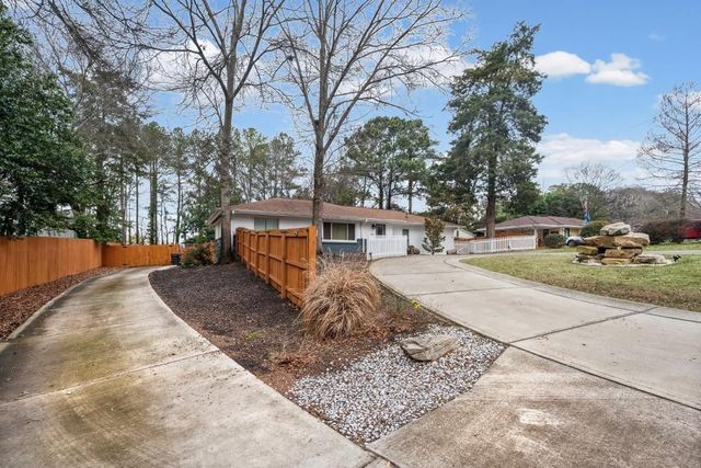 414 Charles Place, Roswell, GA 30075