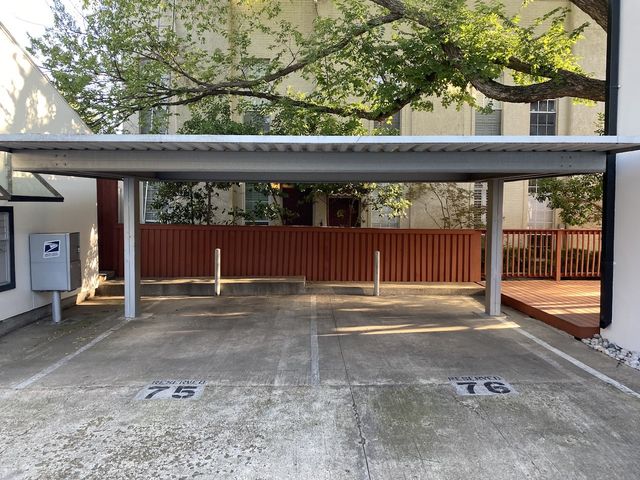 4242 Buena Vista Street 22, Dallas, TX 75205