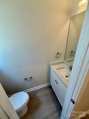 8024 Joy Crossing Lane, Charlotte, NC 28214