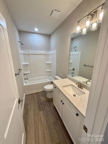 8024 Joy Crossing Lane, Charlotte, NC 28214