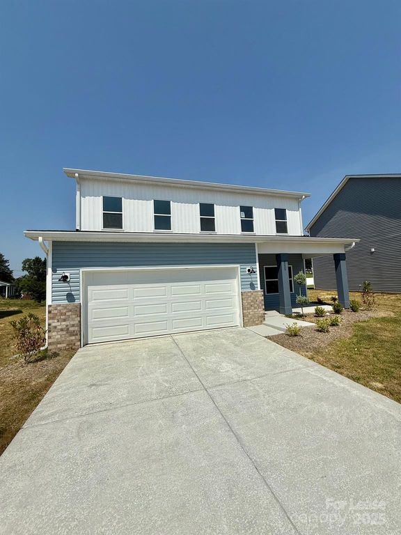 8024 Joy Crossing Lane, Charlotte, NC 28214