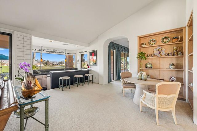 346 Crest Lake Drive, Palm Desert, CA 92211