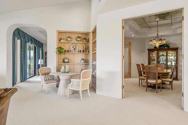 346 Crest Lake Drive, Palm Desert, CA 92211