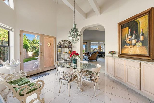 346 Crest Lake Drive, Palm Desert, CA 92211