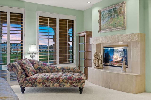 346 Crest Lake Drive, Palm Desert, CA 92211