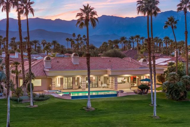 346 Crest Lake Drive, Palm Desert, CA 92211