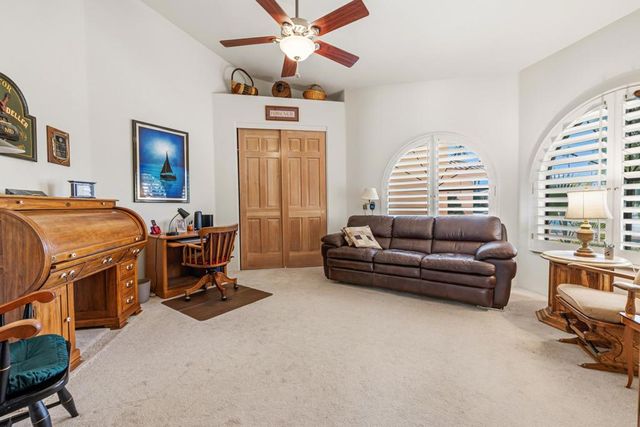 346 Crest Lake Drive, Palm Desert, CA 92211