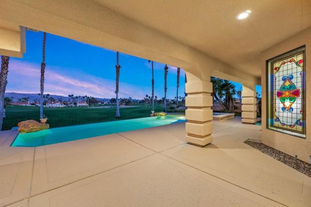 346 Crest Lake Drive, Palm Desert, CA 92211