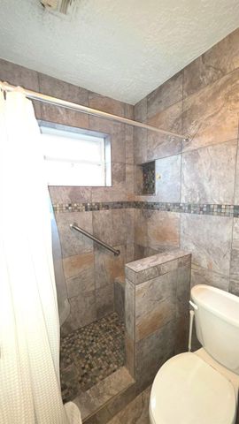 9811 Rocky Hollow Road, La Porte, TX 77571