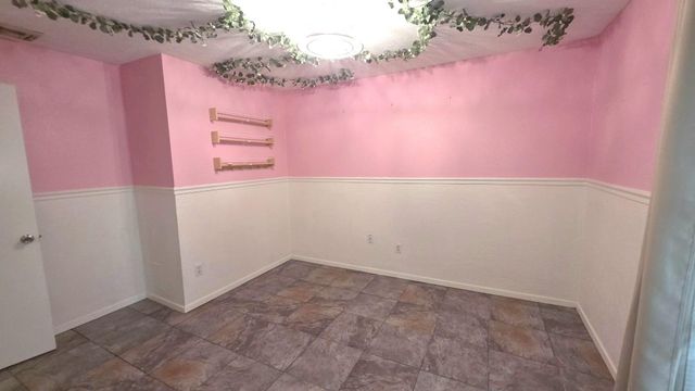 9811 Rocky Hollow Road, La Porte, TX 77571