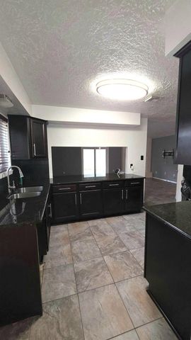 9811 Rocky Hollow Road, La Porte, TX 77571