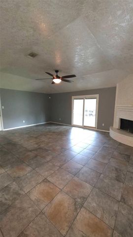 9811 Rocky Hollow Road, La Porte, TX 77571