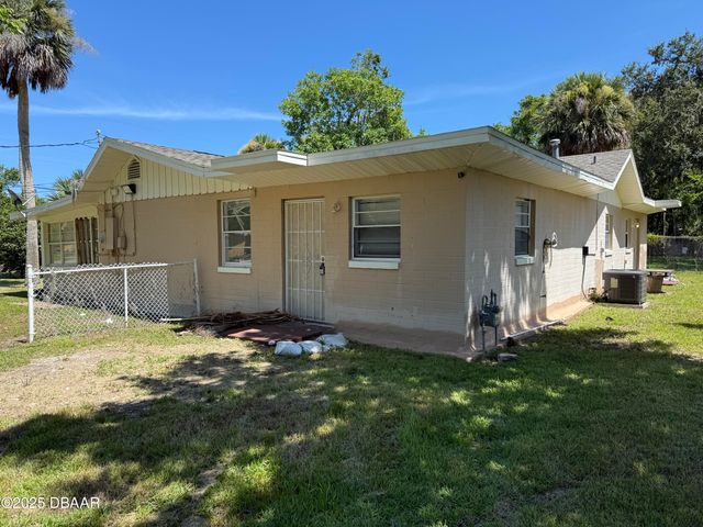 416 S Caroline Street, Daytona Beach, FL 32114
