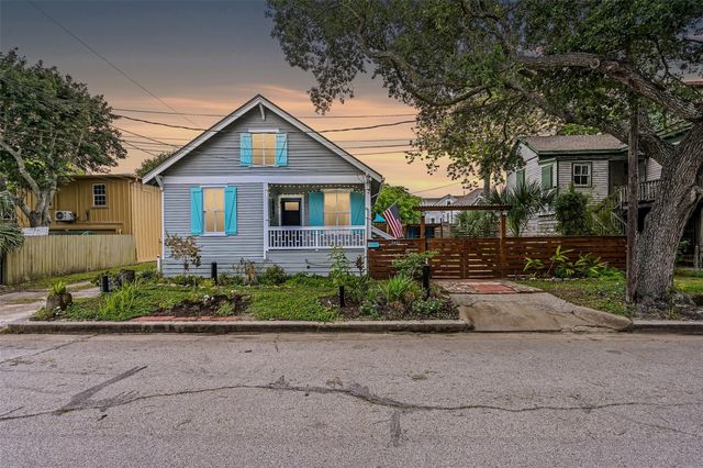 1411 26th St Street, Galveston, TX 77550