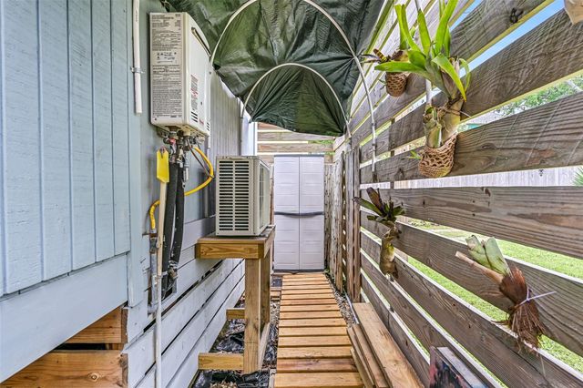 1411 26th St Street, Galveston, TX 77550