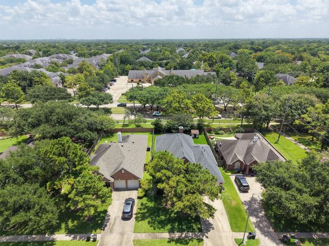 4015 Lime Creek Drive, Katy, TX 77450