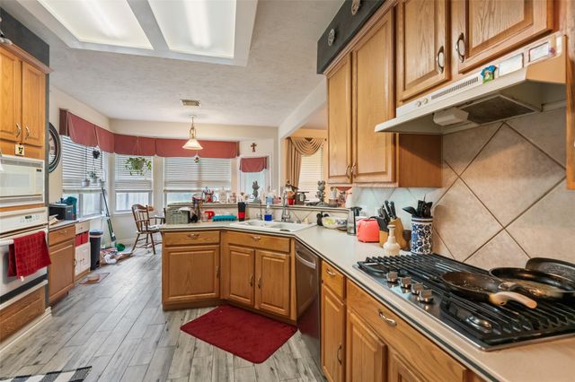 4015 Lime Creek Drive, Katy, TX 77450