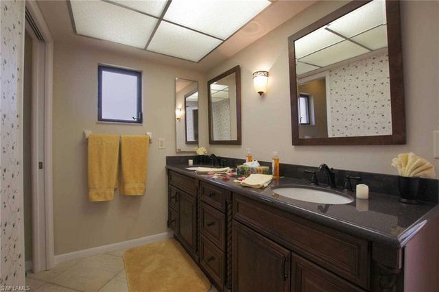 1422 SE 12th TER, Cape Coral, FL 33990