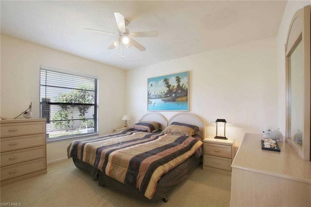 1422 SE 12th TER, Cape Coral, FL 33990