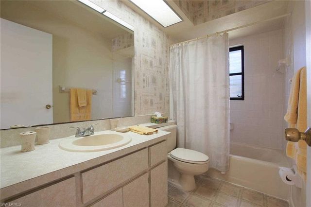1422 SE 12th TER, Cape Coral, FL 33990