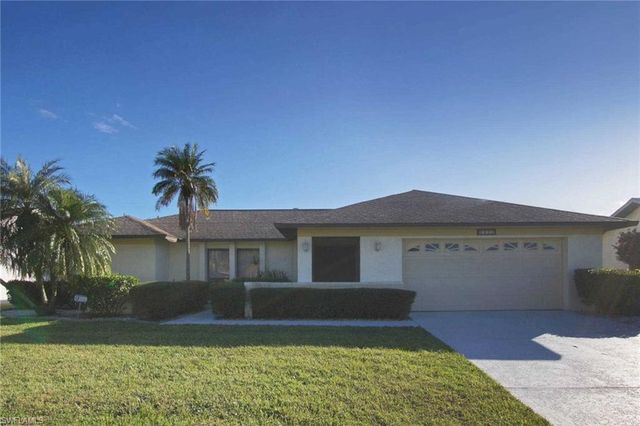 1422 SE 12th TER, Cape Coral, FL 33990