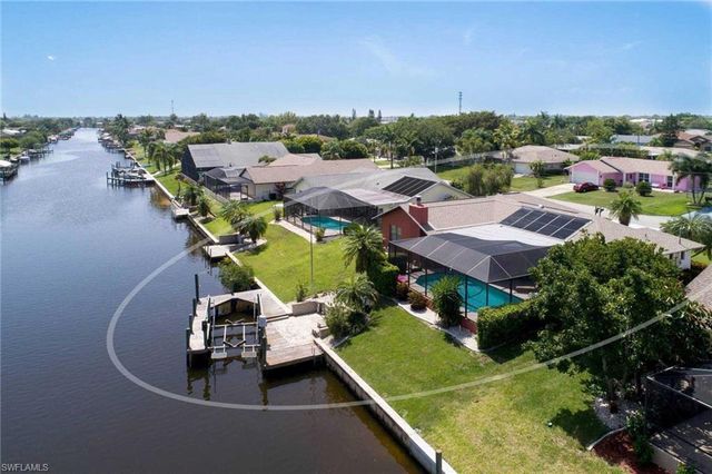 1422 SE 12th TER, Cape Coral, FL 33990