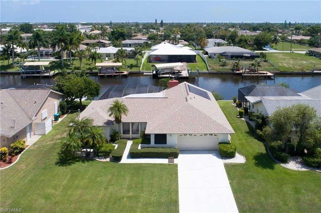 1422 SE 12th TER, Cape Coral, FL 33990