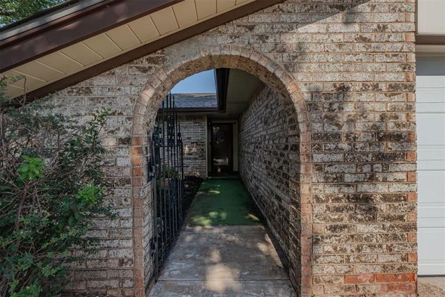 5113 Beacon Hill Road, Oklahoma City, OK 73135
