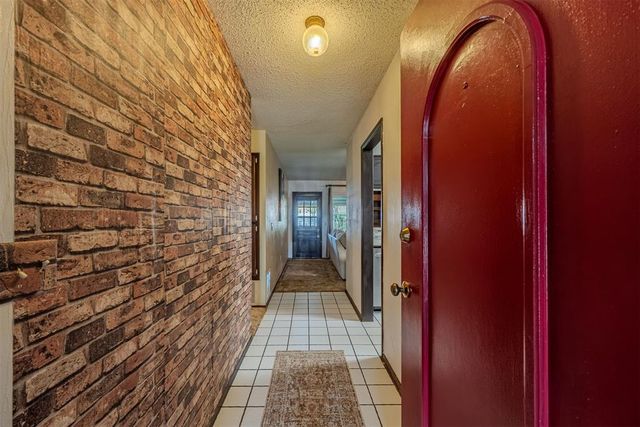 5113 Beacon Hill Road, Oklahoma City, OK 73135