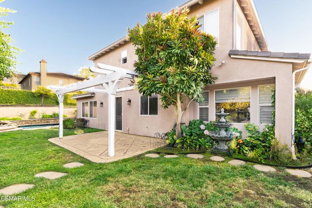 484 Via Helena, Newbury Park, CA 91320