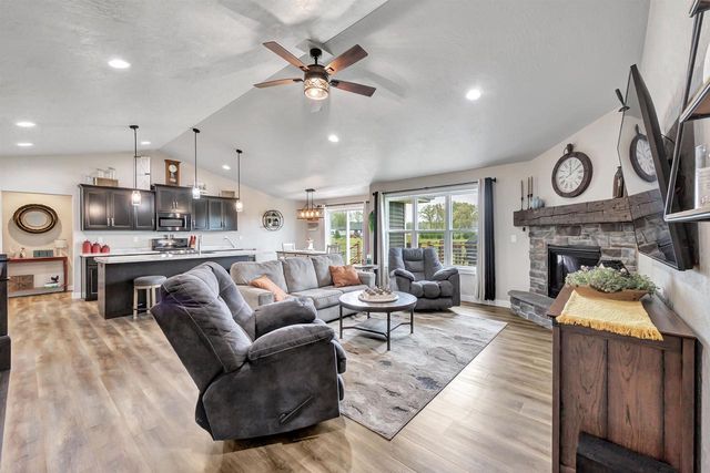 379 N SHADY LAWN CIRCLE, Sobieski, WI 54171