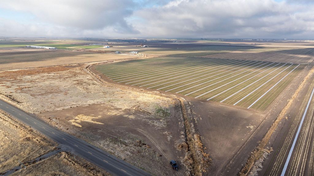 NW Dogwood Lane, Madras, OR 97741