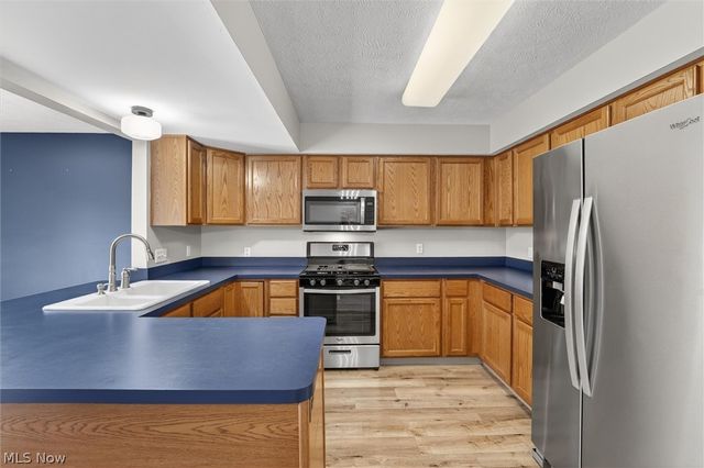 90 High Point Drive 27, Medina, OH 44256