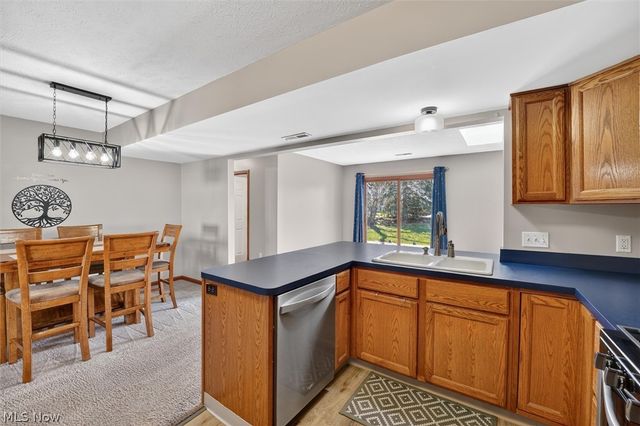 90 High Point Drive 27, Medina, OH 44256
